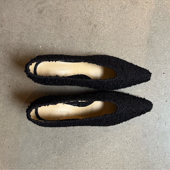 Bottega Veneta Boucle Almond Pumps - Picture 3 of 9